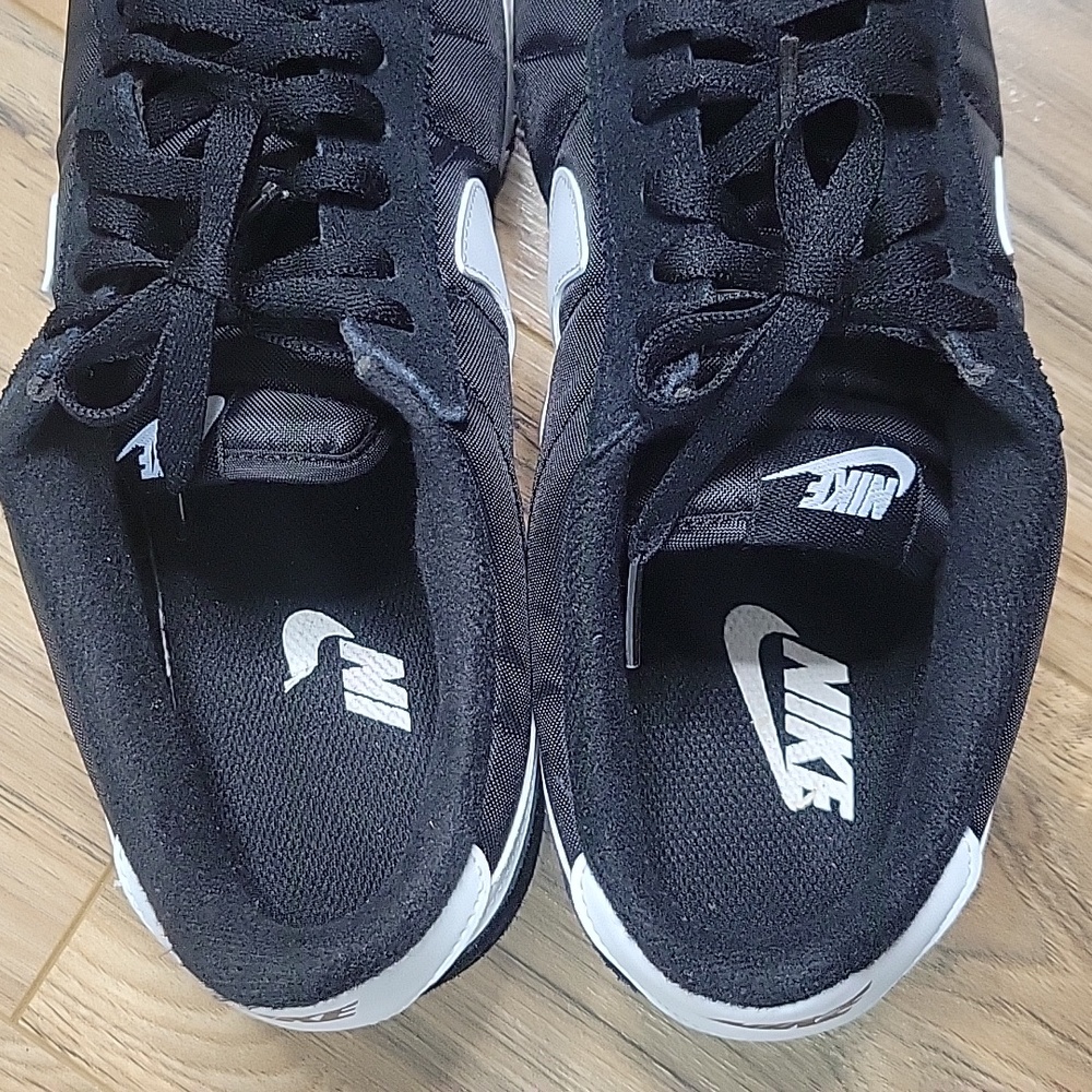 Nike Classic Men's Black and White Canvas Cortez Sneakers - Picture 10 of 16